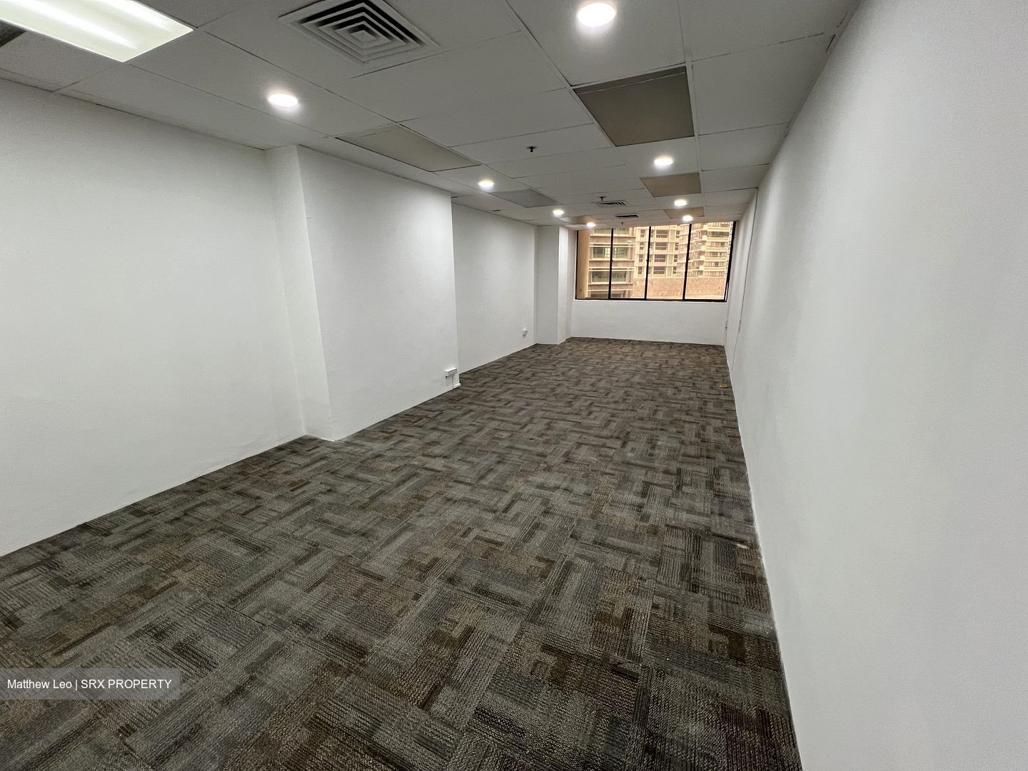 International Plaza (D2), Office #530781591